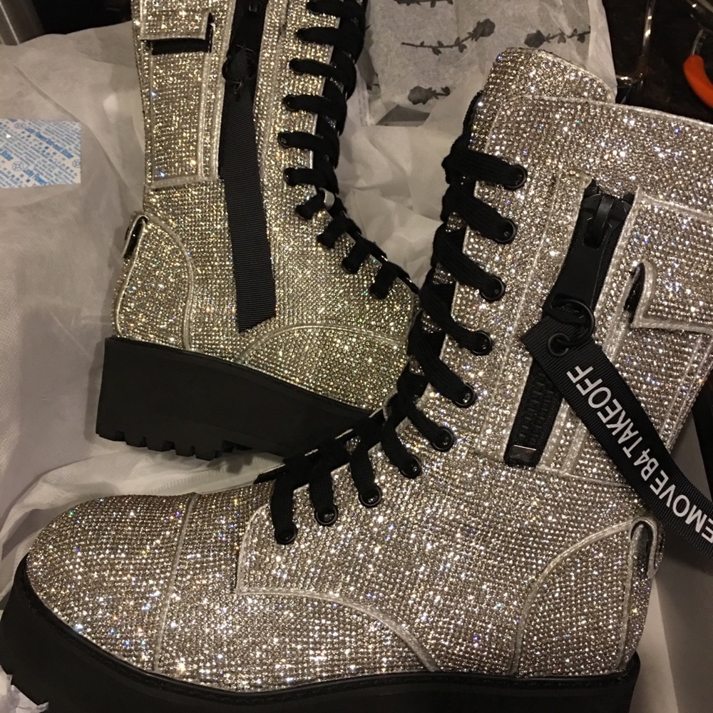 Dolls kill billionaire bling boots size 8! NWT!